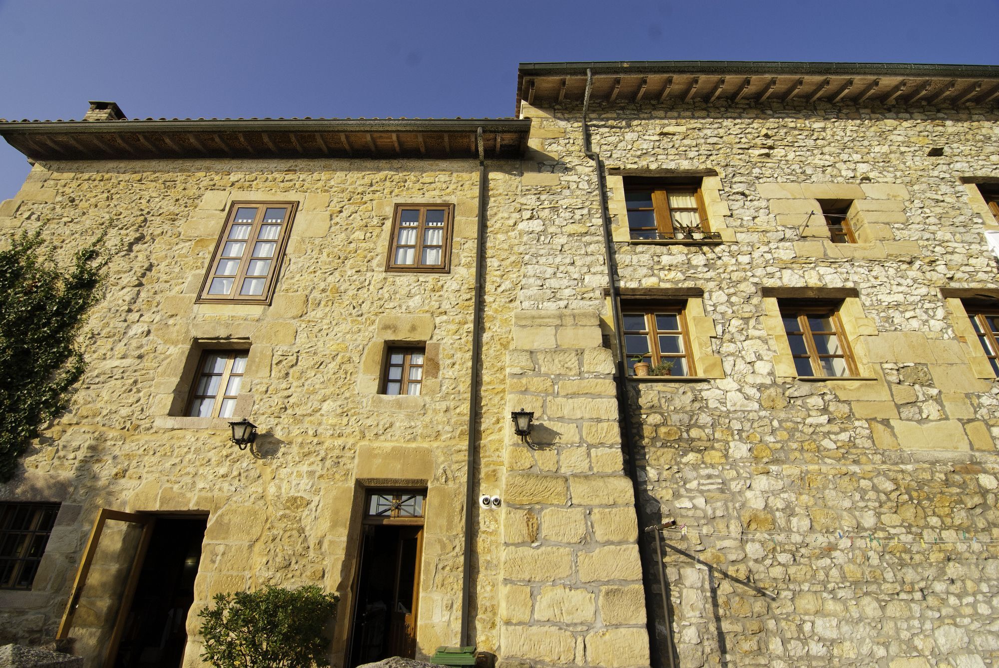 La Casa Del Organista Hotel Santillana del Mar Exterior photo